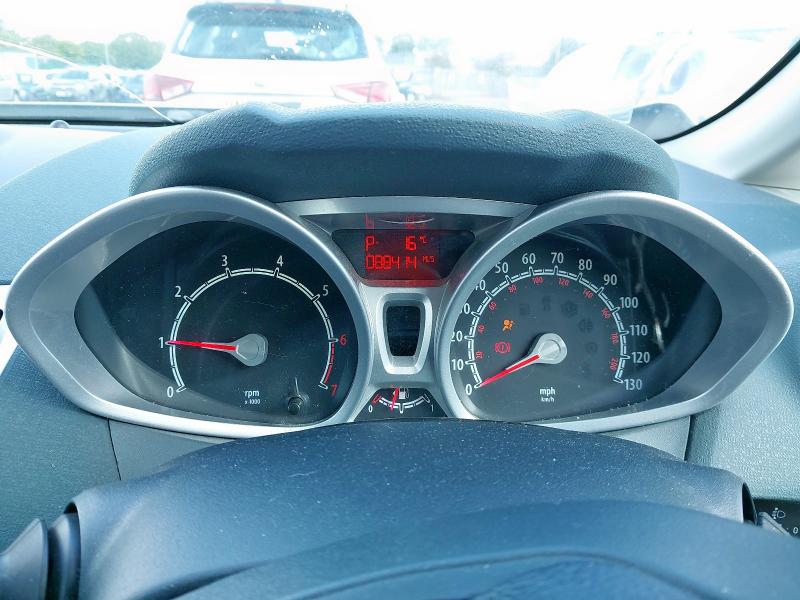 2010 FORD FIESTA TITANIUM AUTO 