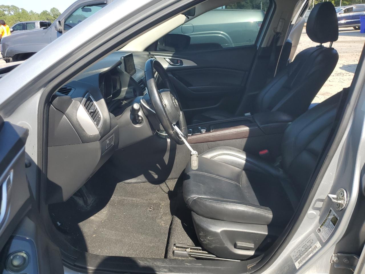 2017 Mazda 3 Touring VIN: JM1BN1V70H1106072 Lot: 80859785