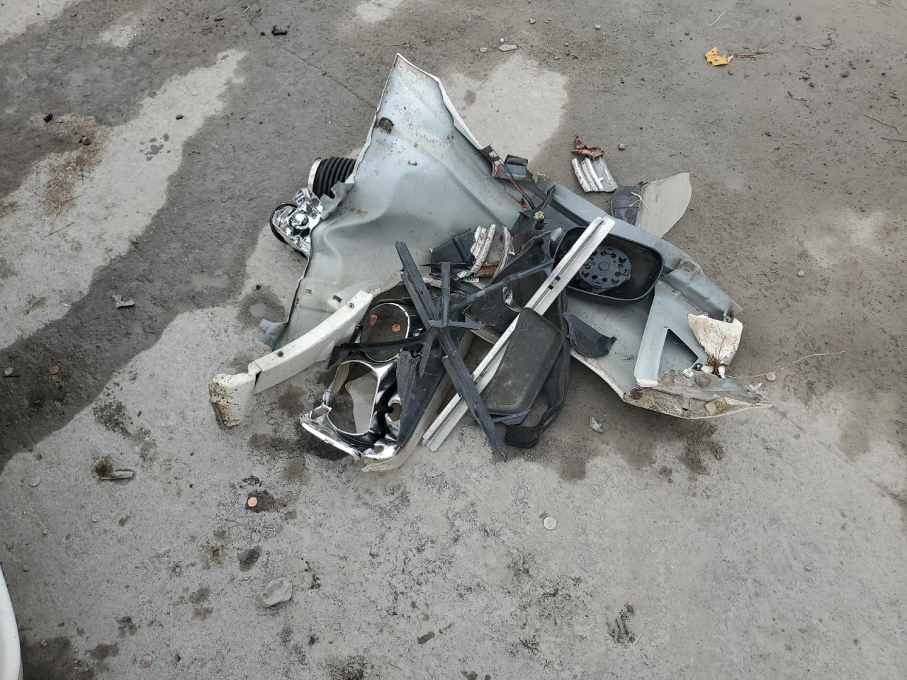 2000 Jeep Grand Cherokee Limited VIN: 1J4GW58N7YC136589 Lot: 81653575