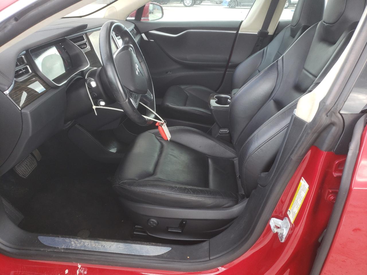2015 Tesla Model S 90 VIN: 5YJSA1V1XFF098395 Lot: 81632695