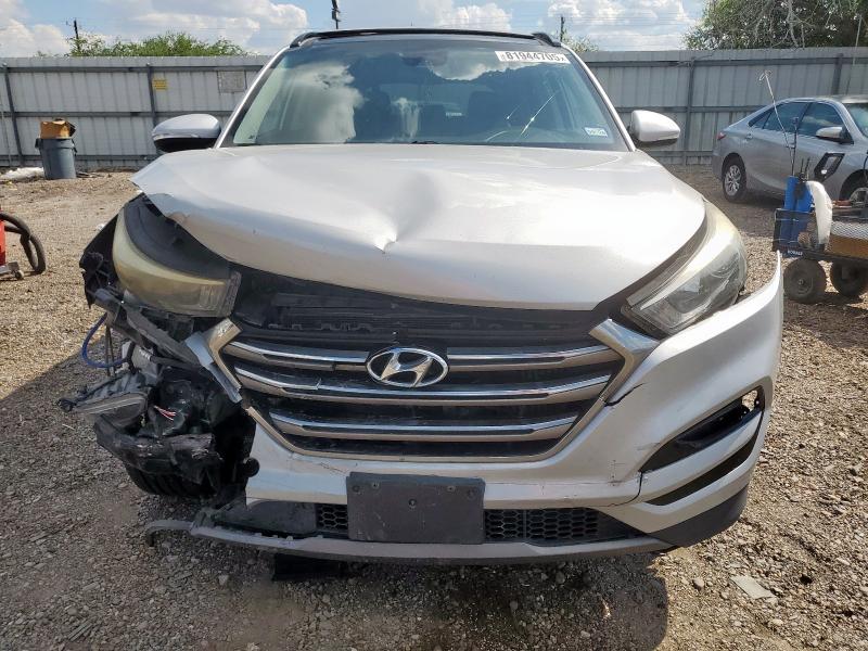  HYUNDAI TUCSON 2016 Серебристый