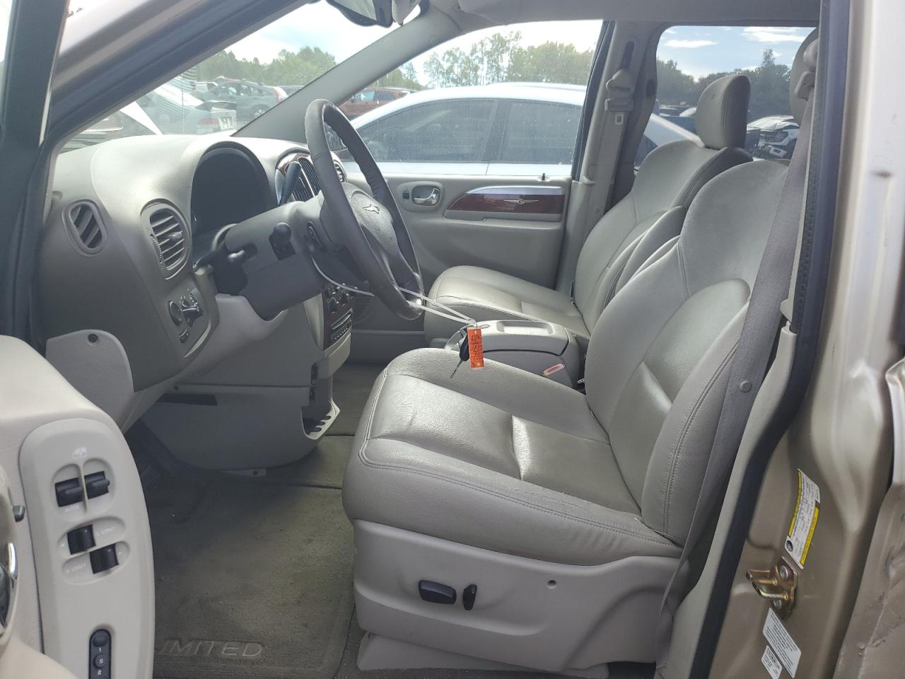 2006 Chrysler Town & Country Limited VIN: 2A8GP64L66R812718 Lot: 80818045