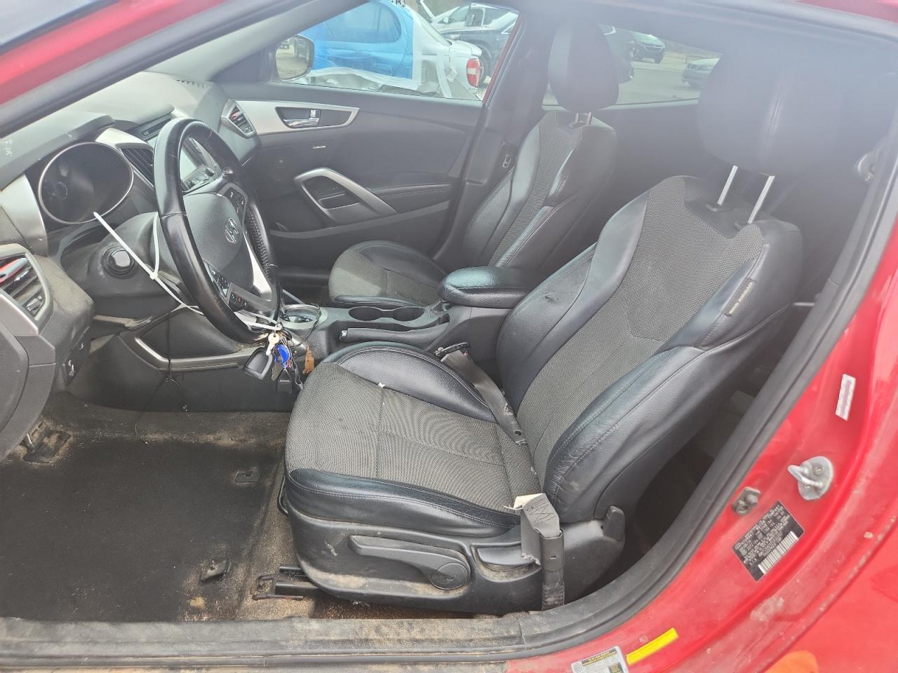 2015 Hyundai Veloster VIN: KMHTC6ADXFU232207 Lot: 84215275