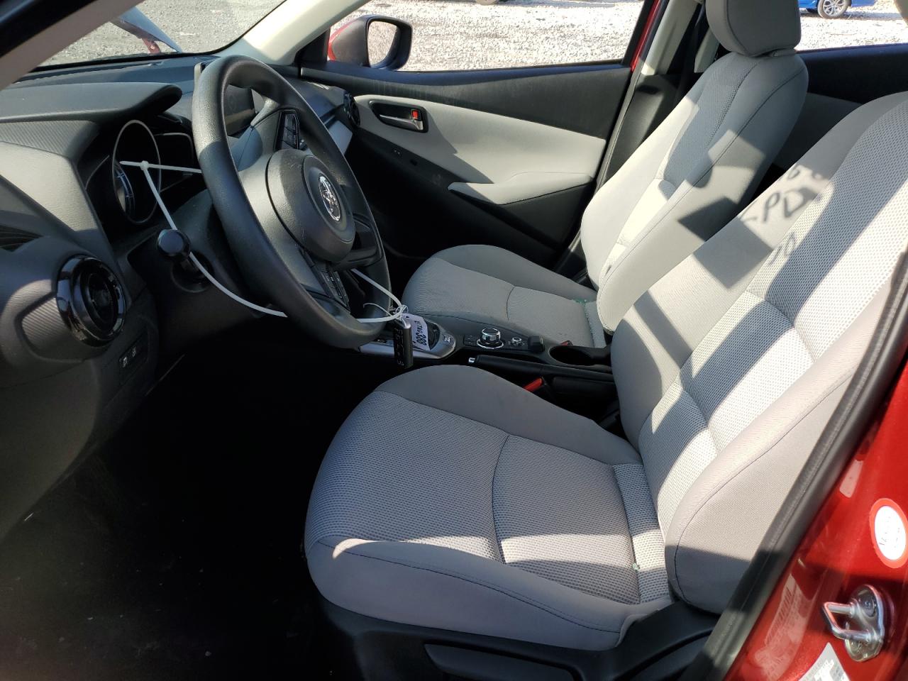 2020 Toyota Yaris L VIN: 3MYDLBYV9LY715777 Lot: 71421845