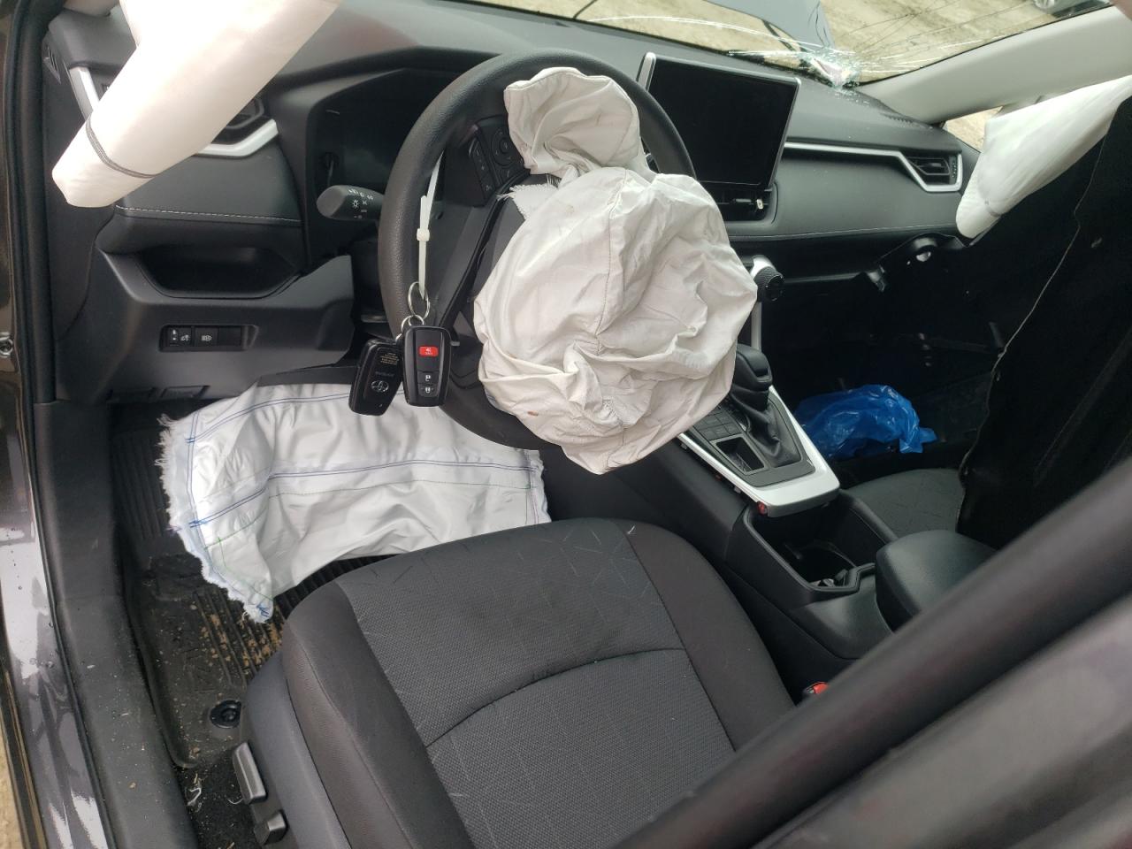 2024 Toyota Rav4 Xle VIN: 2T3P1RFV7RC456994 Lot: 80344585