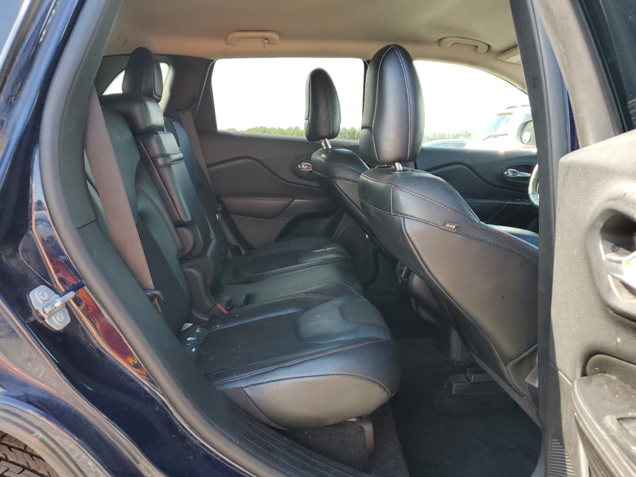 2015 Jeep Cherokee Trailhawk VIN: 1C4PJMBB5FW545800 Lot: 70393975