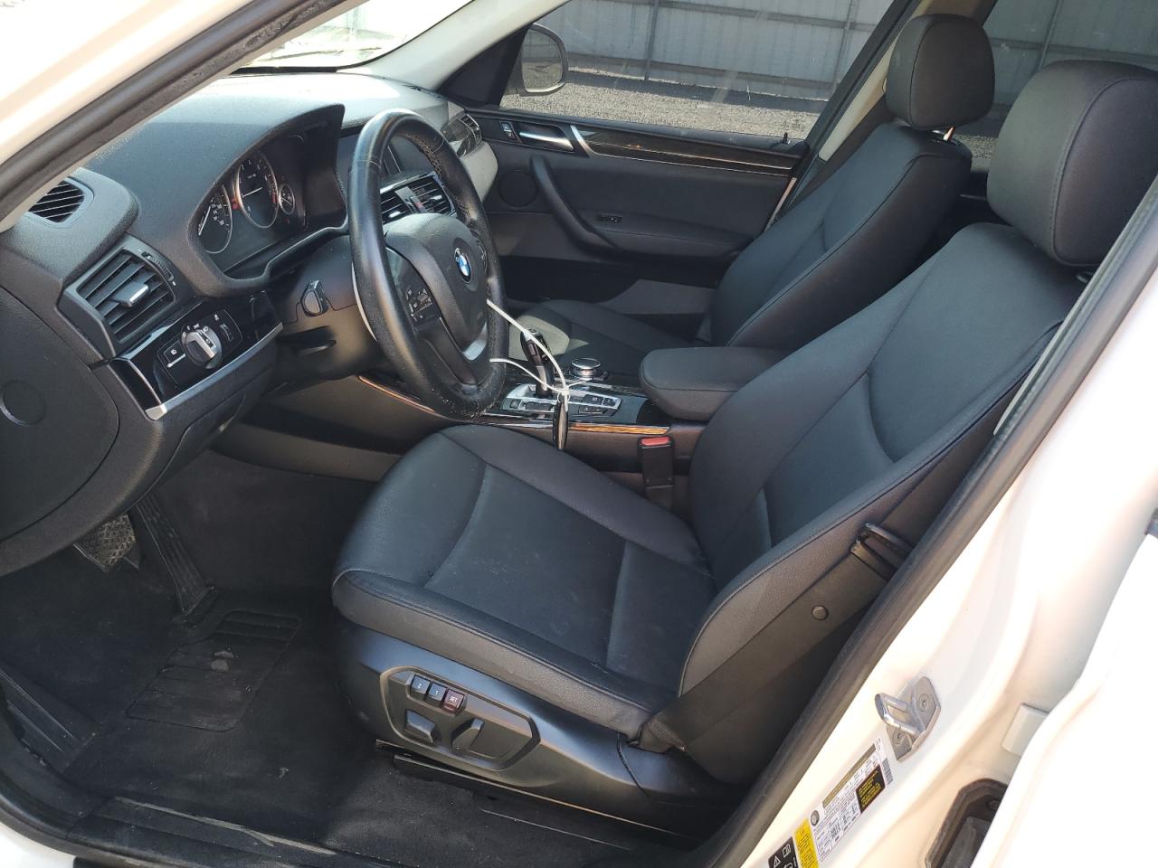 2016 BMW X3 xDrive28I VIN: 5UXWX9C51G0D69284 Lot: 70121985