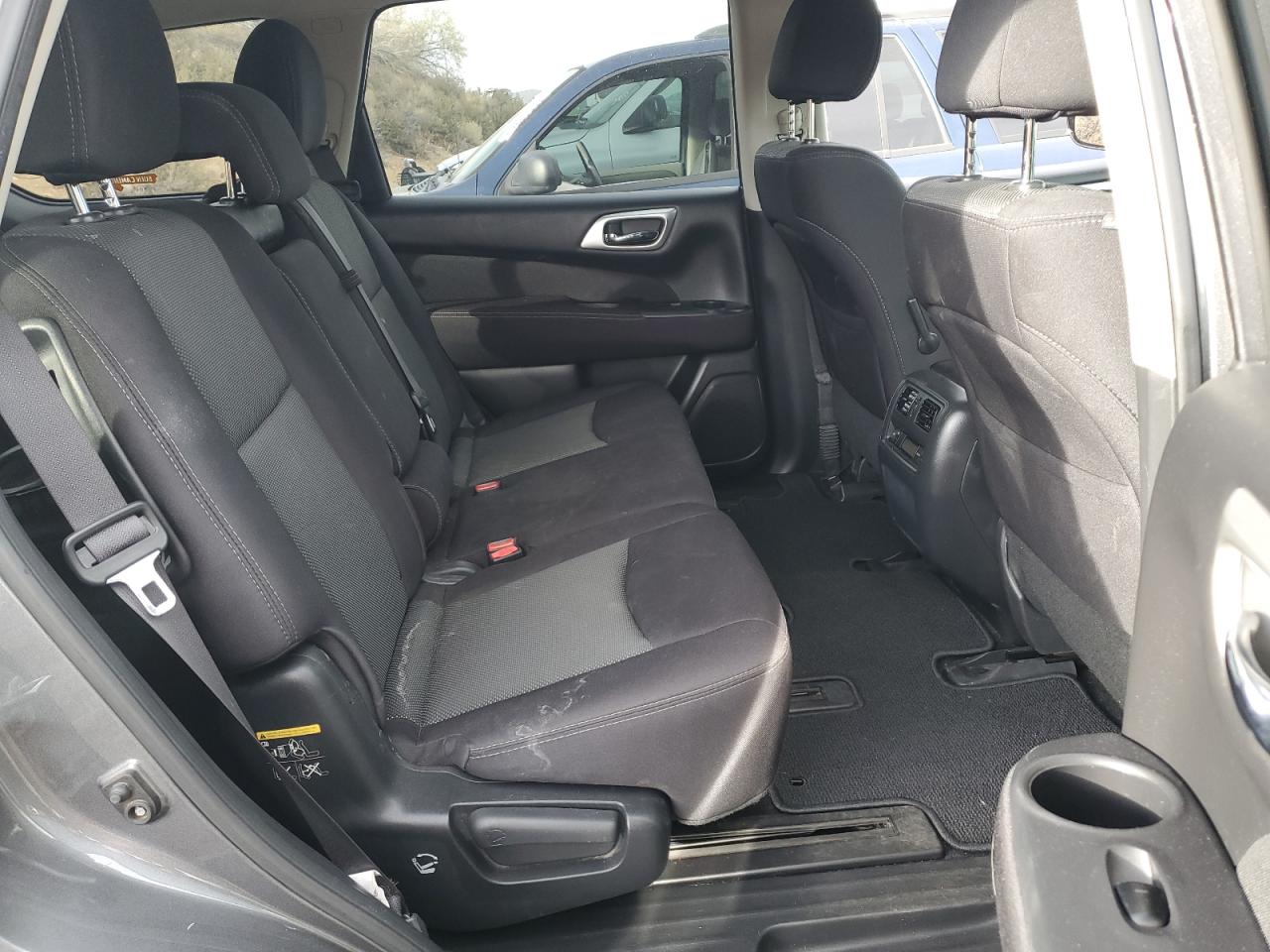 2017 Nissan Pathfinder S VIN: 5N1DR2MM1HC647111 Lot: 84775645