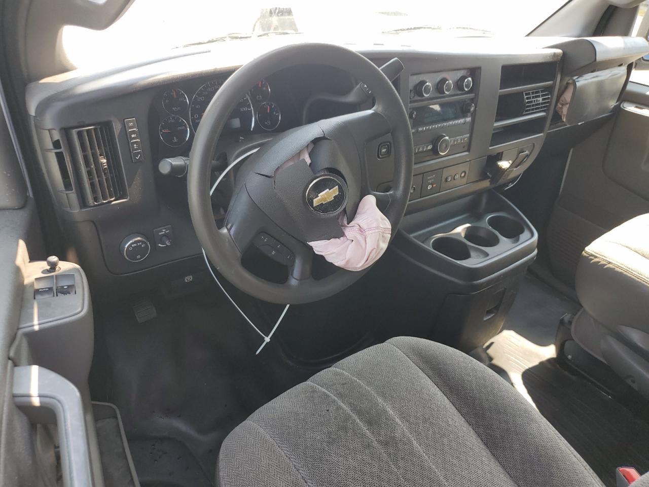 2019 Chevrolet Express G2500 VIN: 1GCWGAFP0K1168542 Lot: 81053705