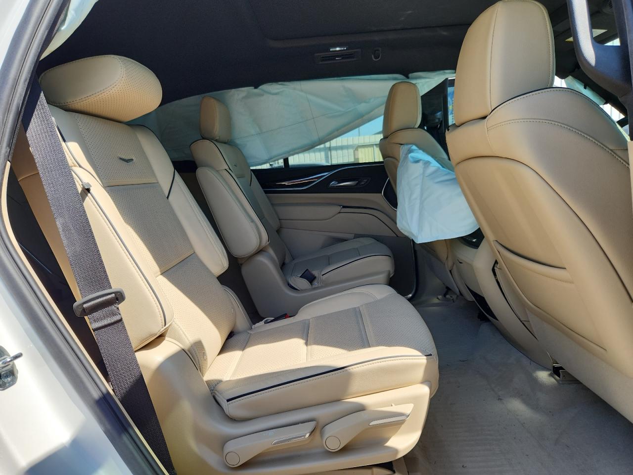 2024 Cadillac Escalade Premium Luxury VIN: 1GYS4BKLXRR411585 Lot: 86469595