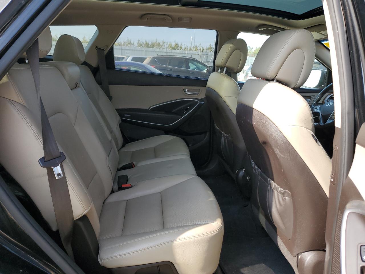 2016 Hyundai Santa Fe Se VIN: KM8SNDHF1GU156797 Lot: 81488595