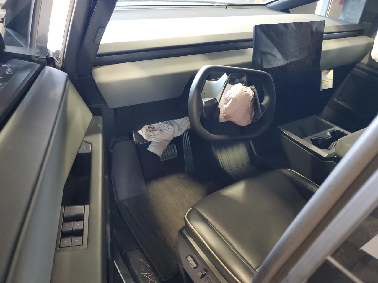 2025 Tesla Cybertruck VIN: 7G2CEHED6SA071954 Lot: 71128405