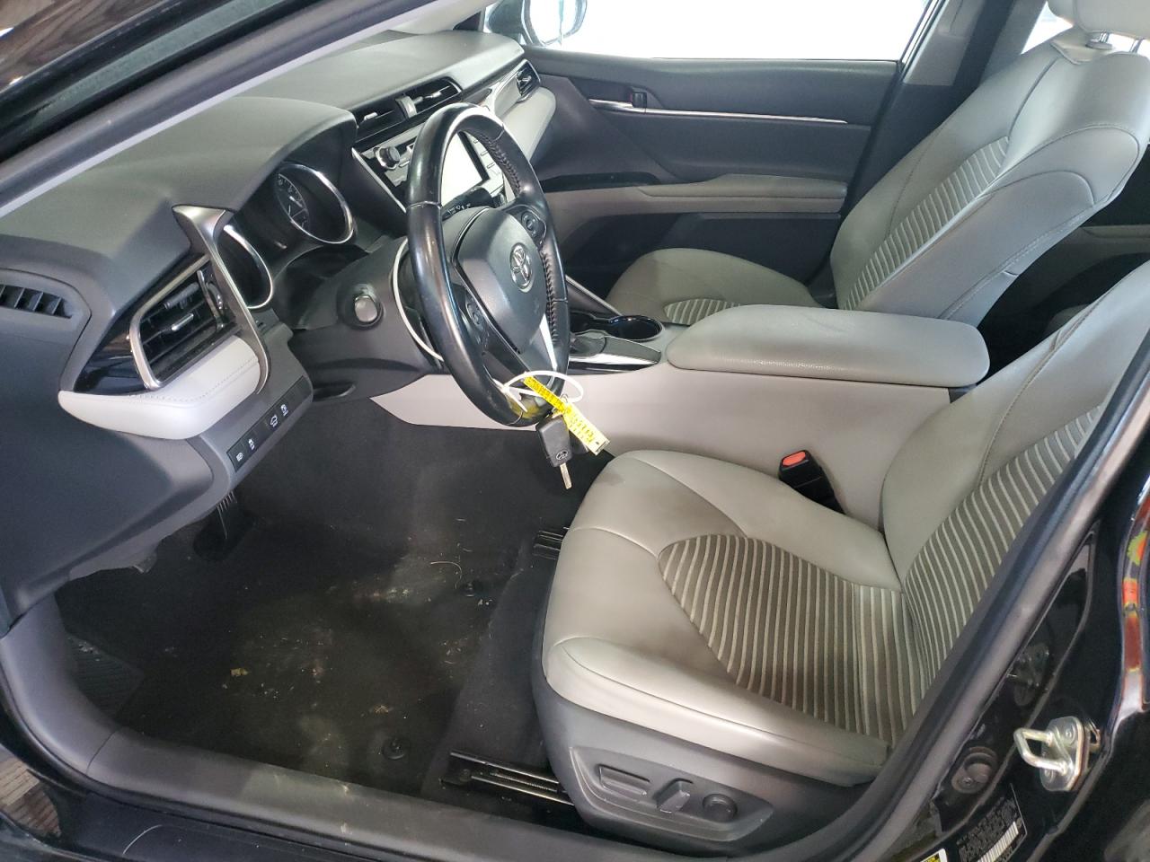 2020 Toyota Camry Se VIN: 4T1G11AK4LU910504 Lot: 83998545