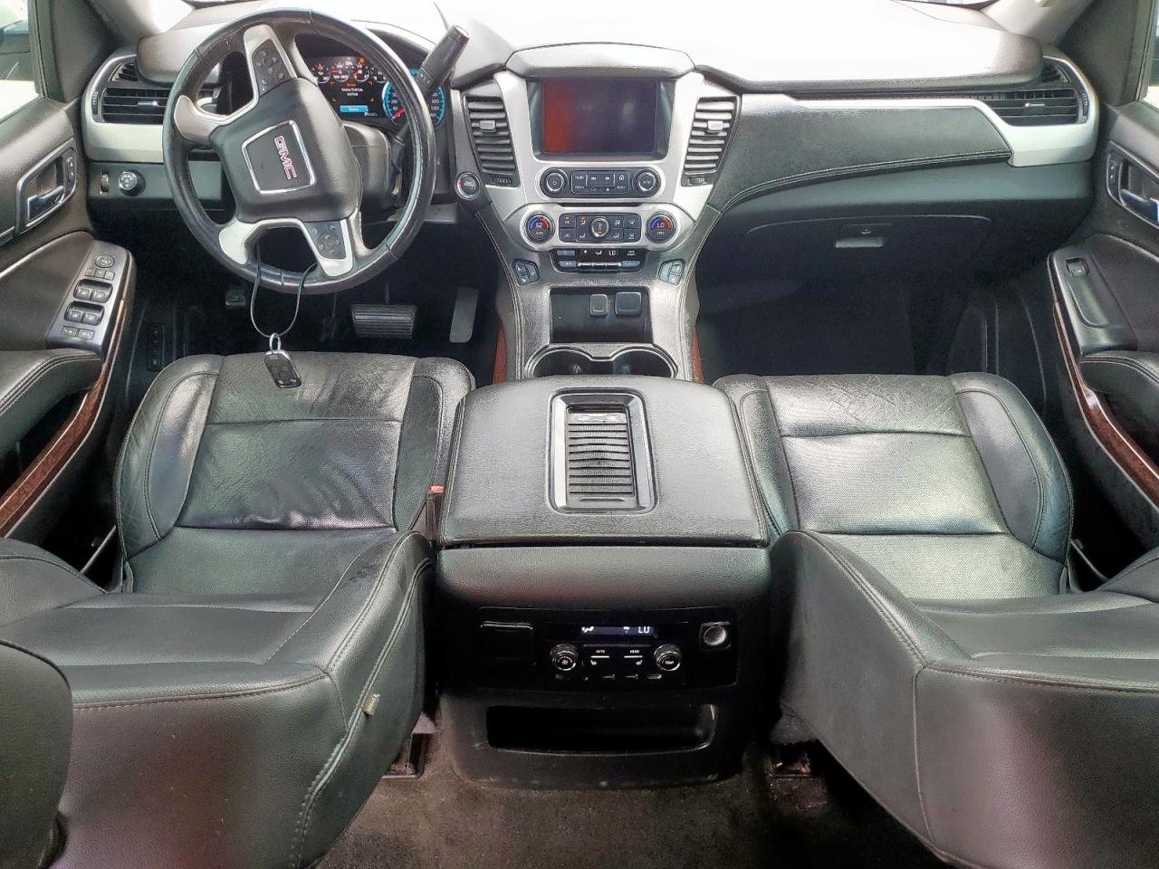 2017 GMC Yukon Xl C1500 Slt VIN: 1GKS1GKC6HR305634 Lot: 71068635