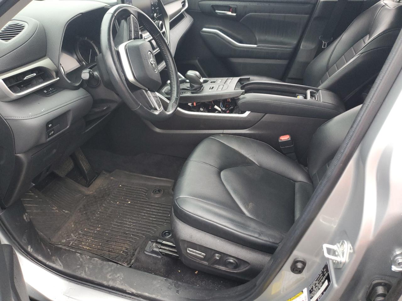 2022 Toyota Highlander Xle VIN: 5TDGZRBH4NS181913 Lot: 83931545