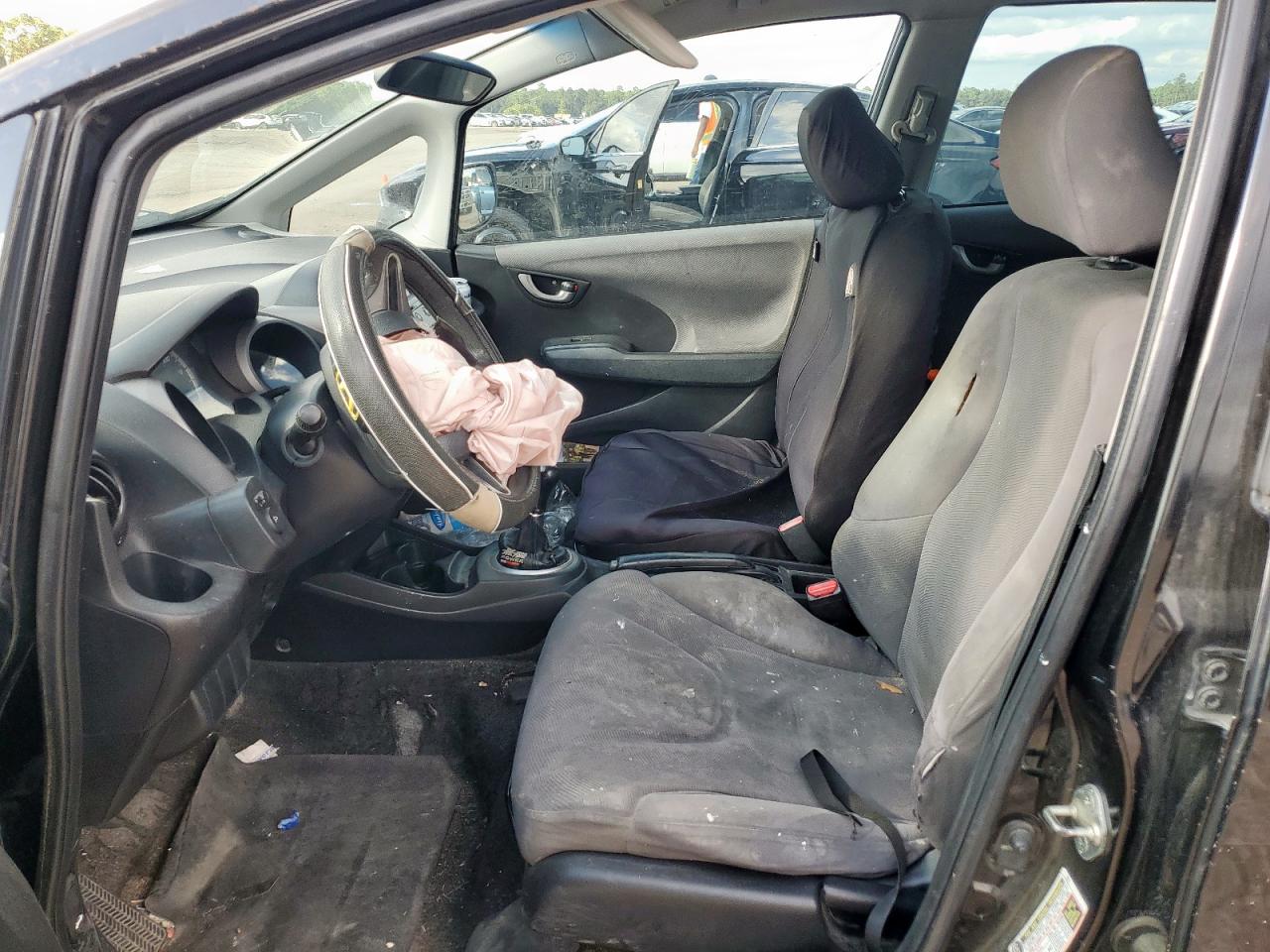 2010 Honda Fit VIN: JHMGE8G25AS008931 Lot: 82122385