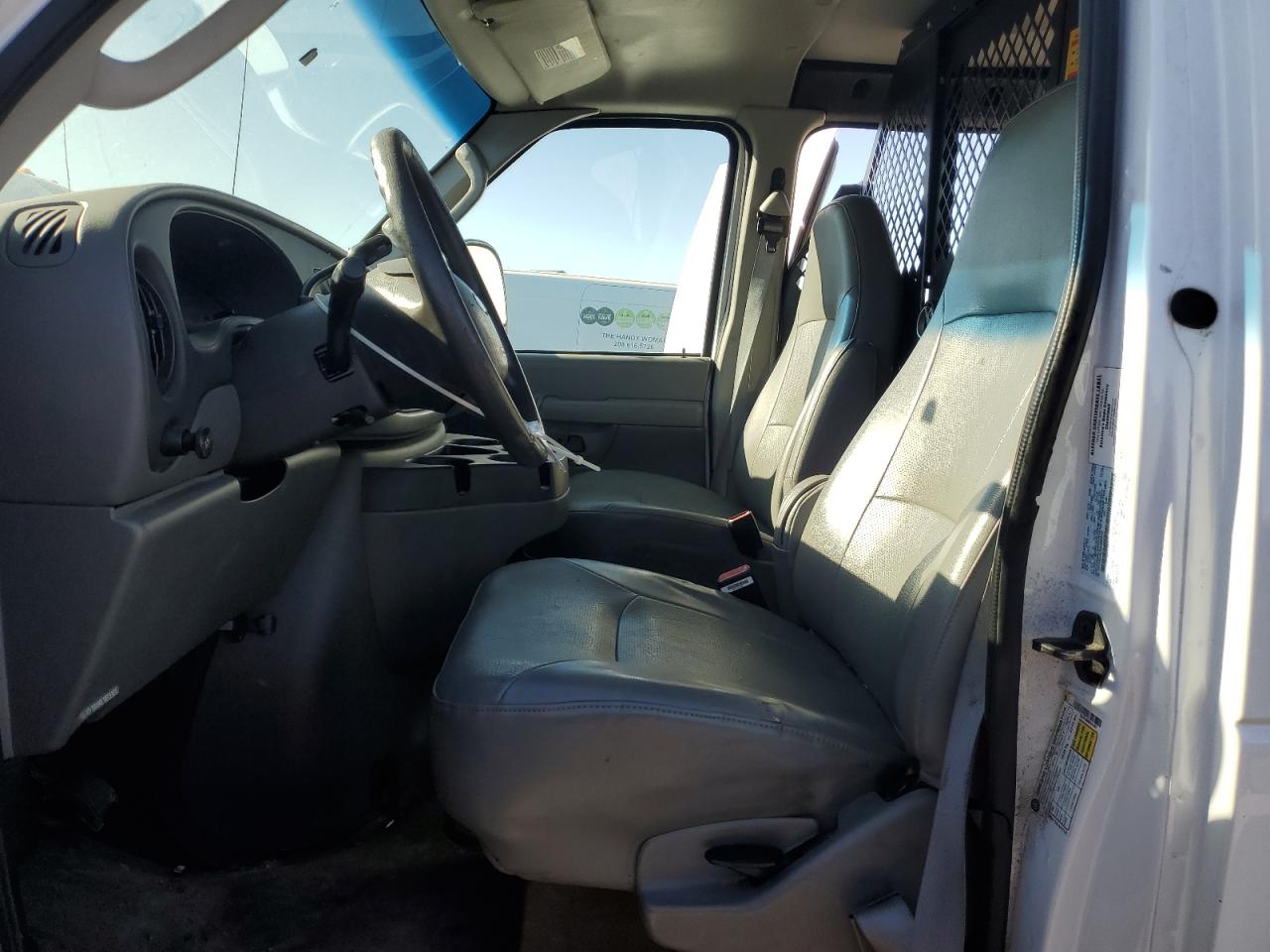 2006 Ford Econoline E250 Van VIN: 1FTNE24LX6DB44387 Lot: 81050145