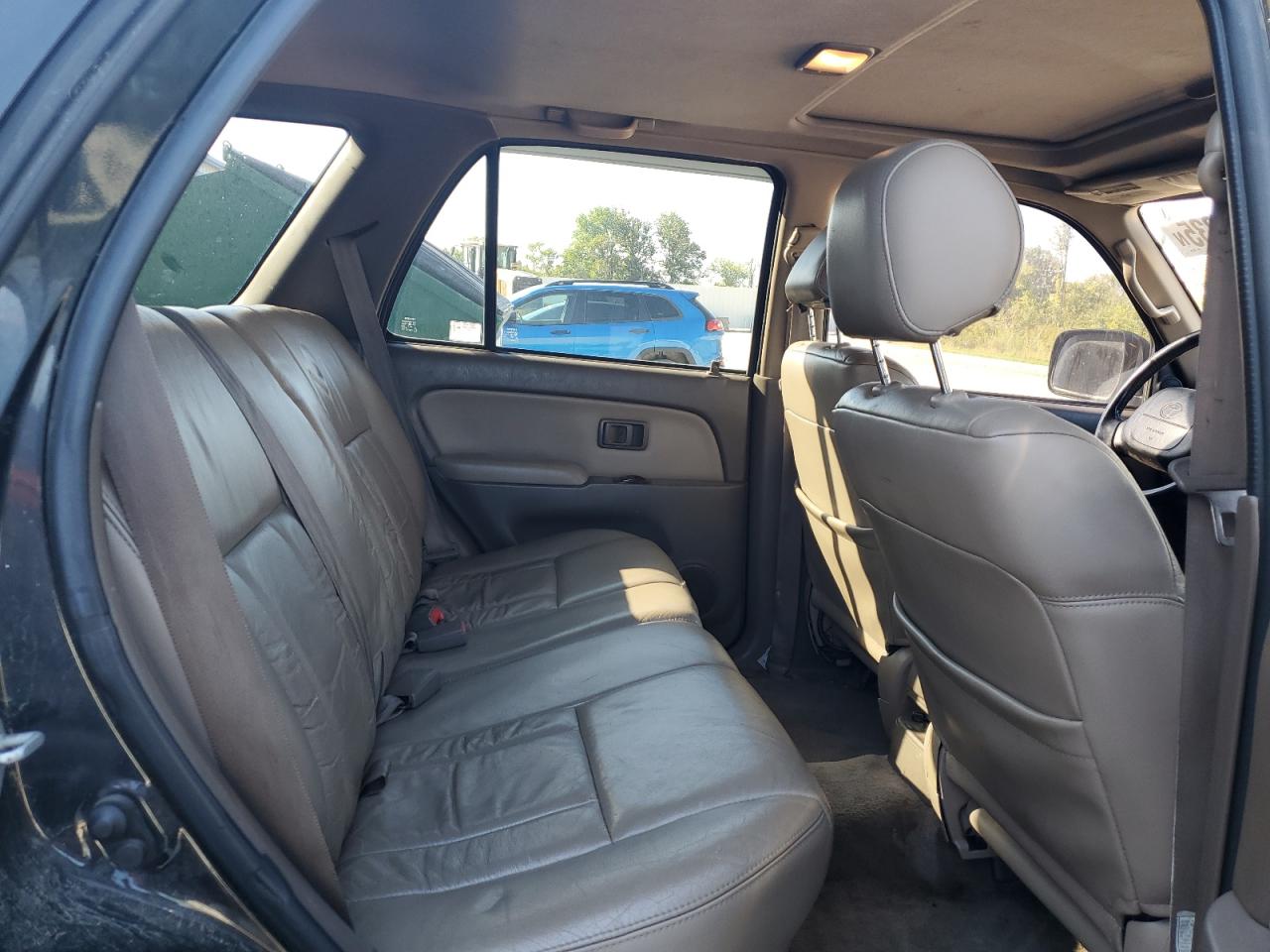 1997 Toyota 4Runner Limited VIN: JT3HN87RXV0120598 Lot: 84046235