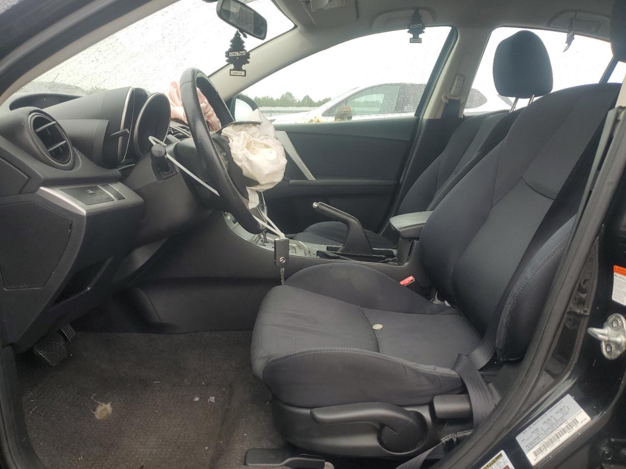 2010 Mazda 3 S VIN: JM1BL1S67A1237054 Lot: 81317245