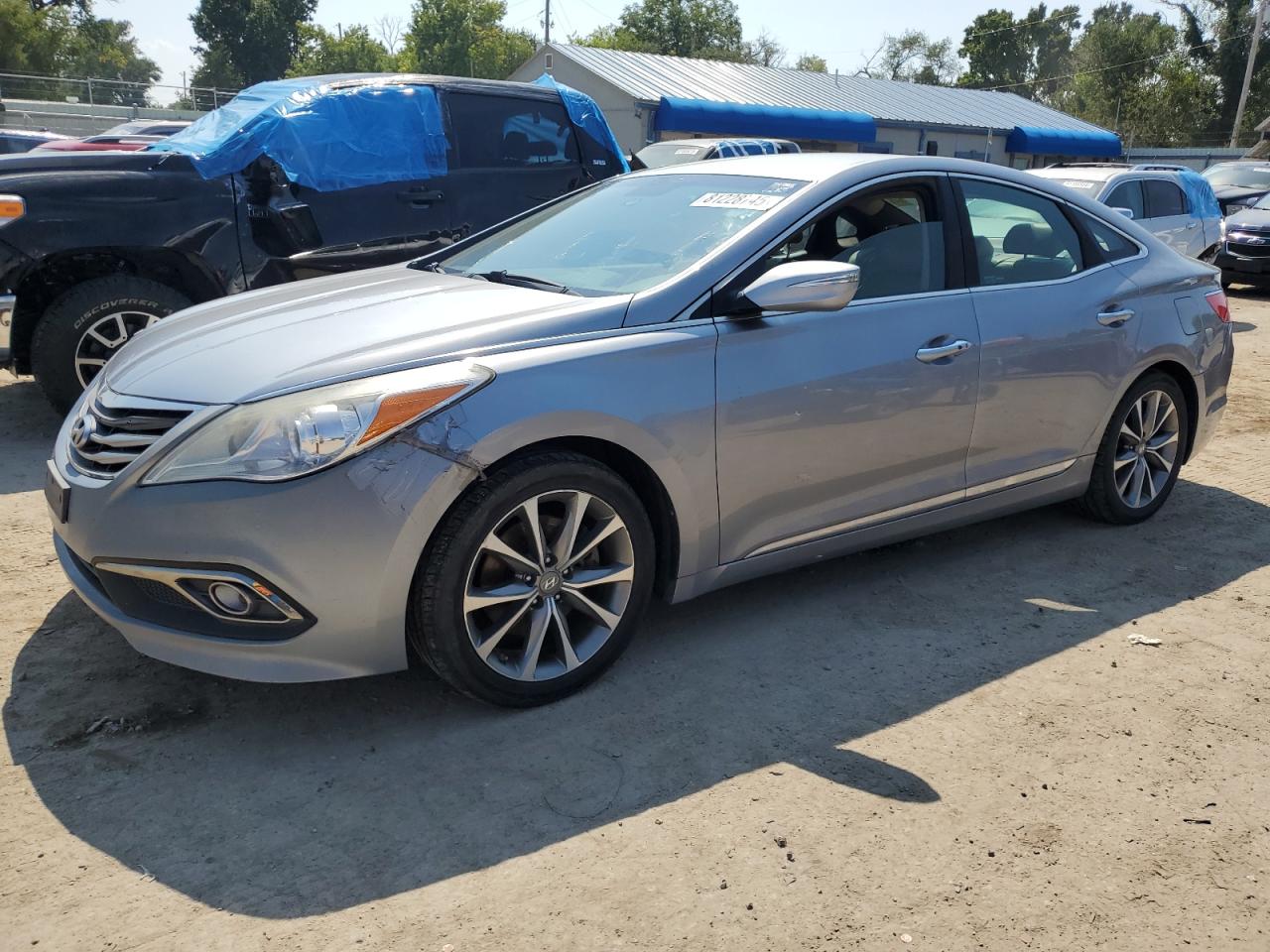 Vehicle photo