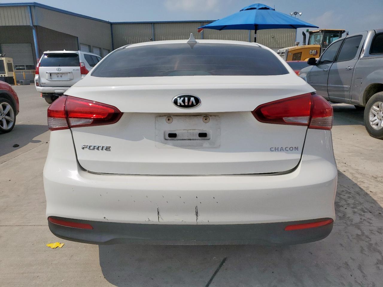 2017 Kia Forte Lx VIN: 3KPFK4A78HE093764 Lot: 81573975