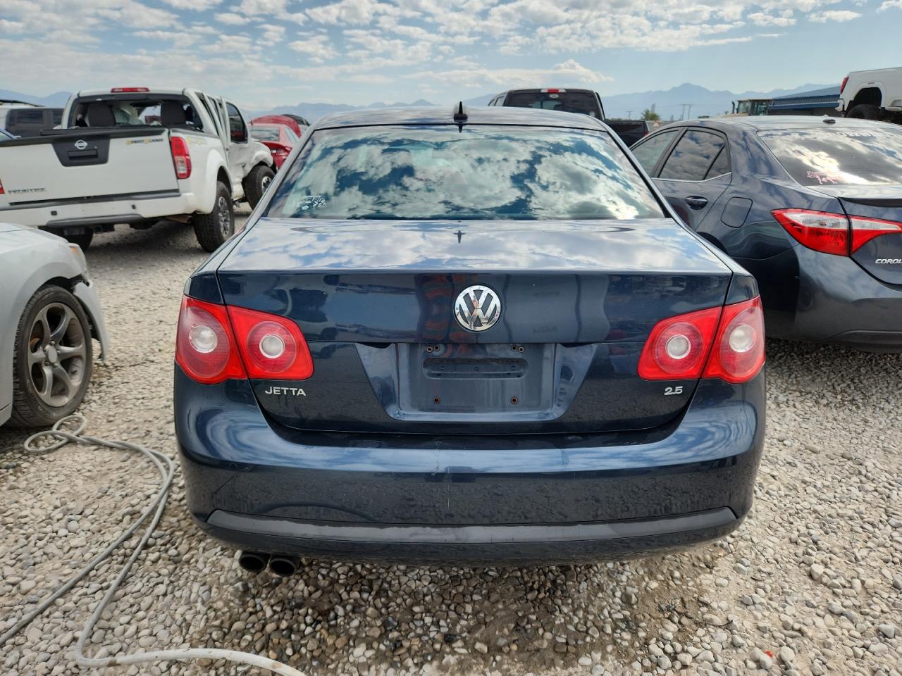 2006 Volkswagen Jetta 2.5 Option Package 1 VIN: 3VWSF71K06M665046 Lot: 80553475