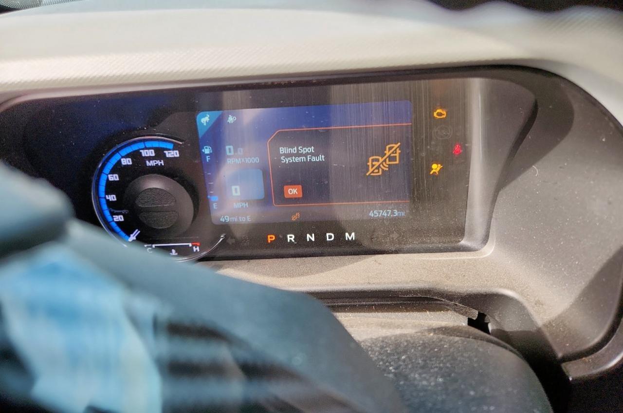 2022 Ford Bronco Base VIN: 1FMEE5DP4NLB86039 Lot: 84383745