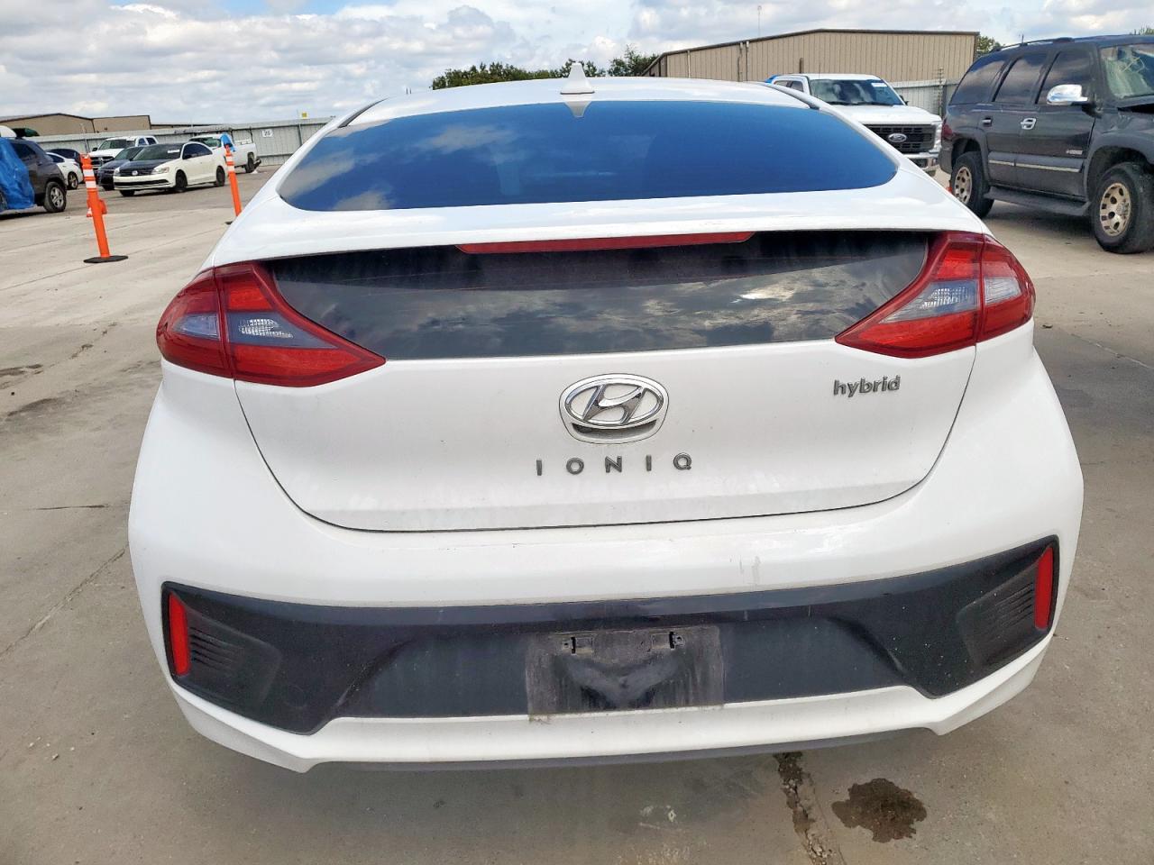 2017 Hyundai Ioniq Sel VIN: KMHC75LC8HU031282 Lot: 83831005