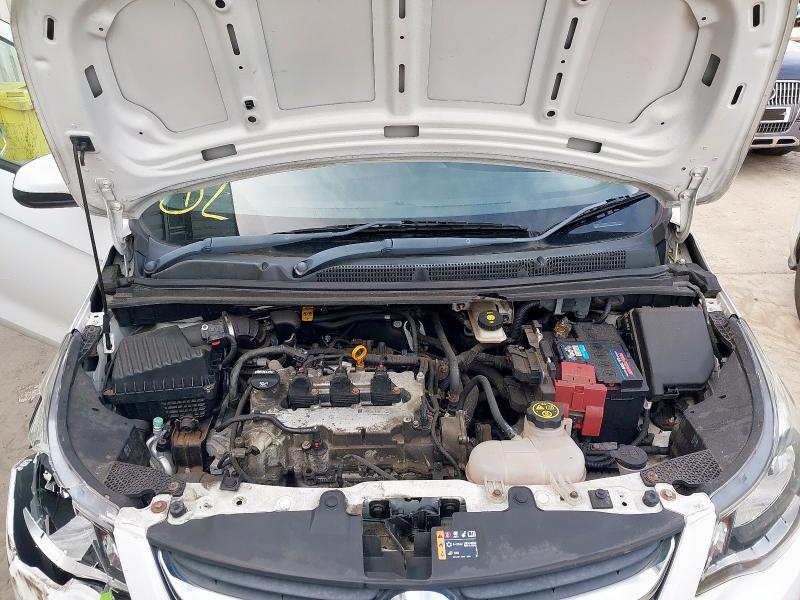 2015 VAUXHALL VIVA SE AC 