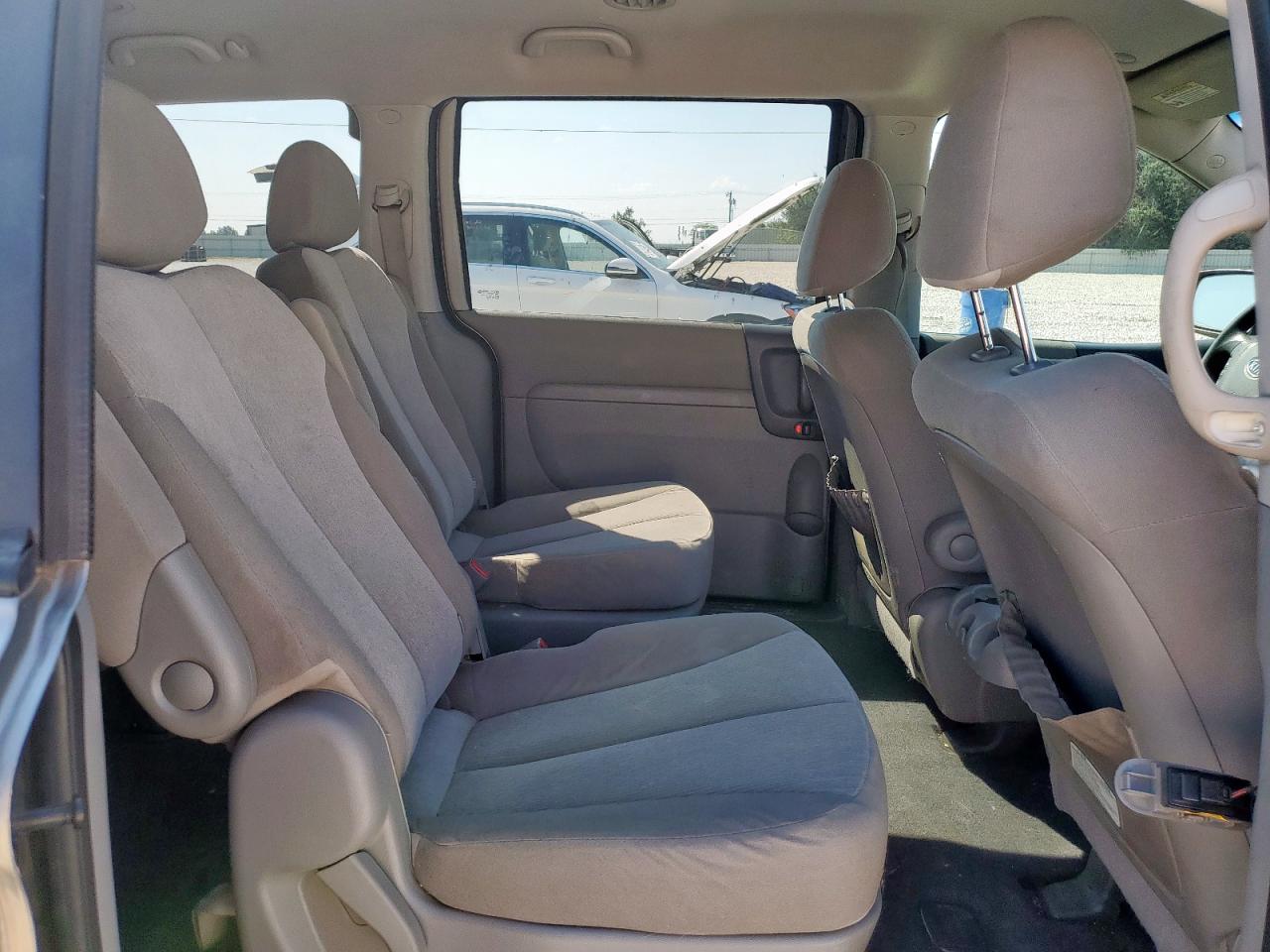 2012 Kia Sedona Lx VIN: KNDMG4C73C6437747 Lot: 80624555