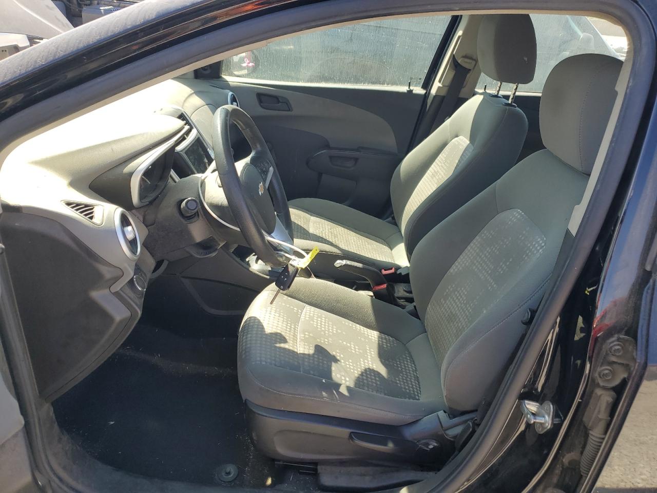 2018 Chevrolet Sonic Ls VIN: 1G1JB5SG8J4100842 Lot: 80964525