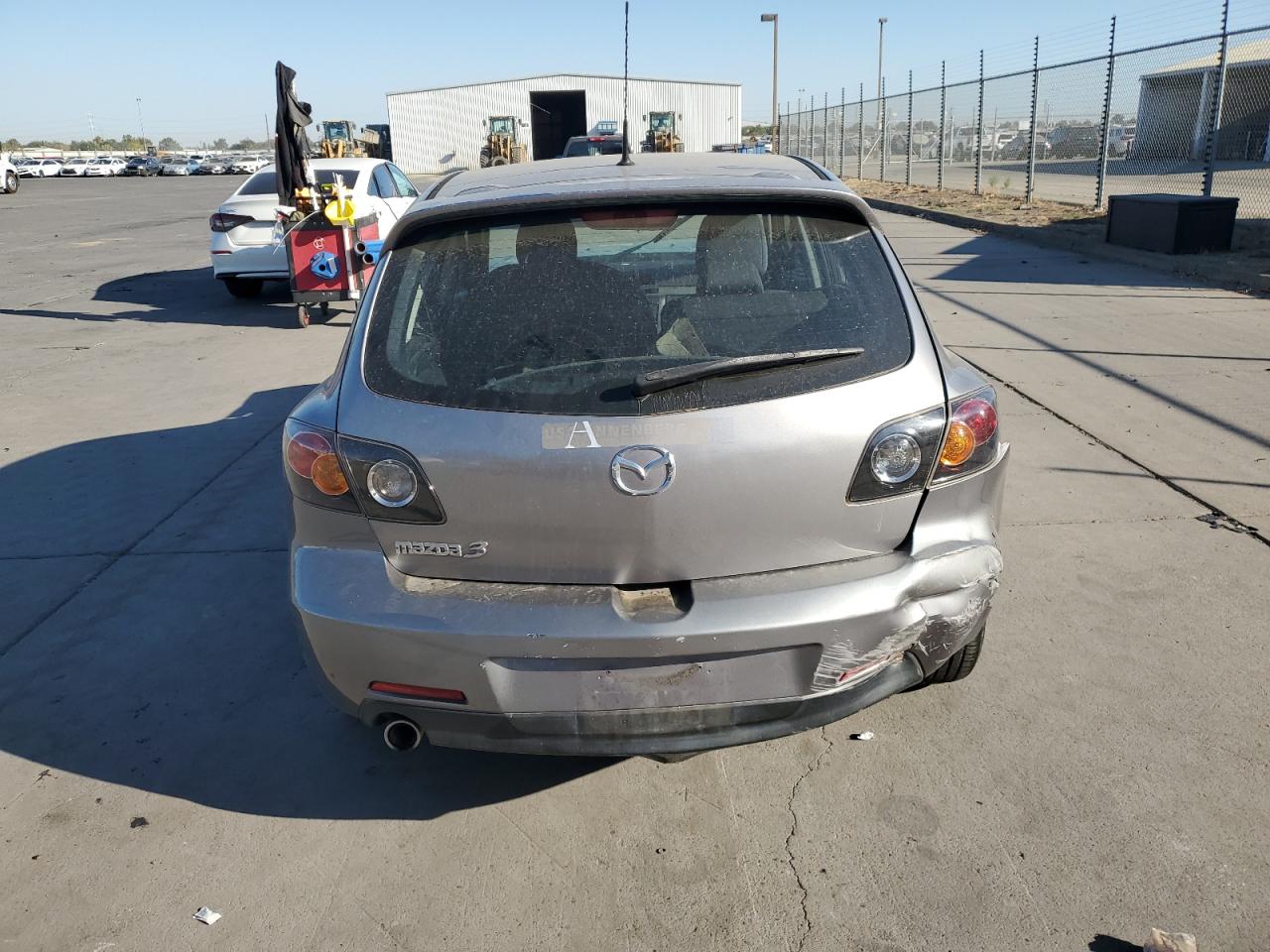 2006 Mazda 3 Hatchback VIN: JM1BK144361448483 Lot: 81433525