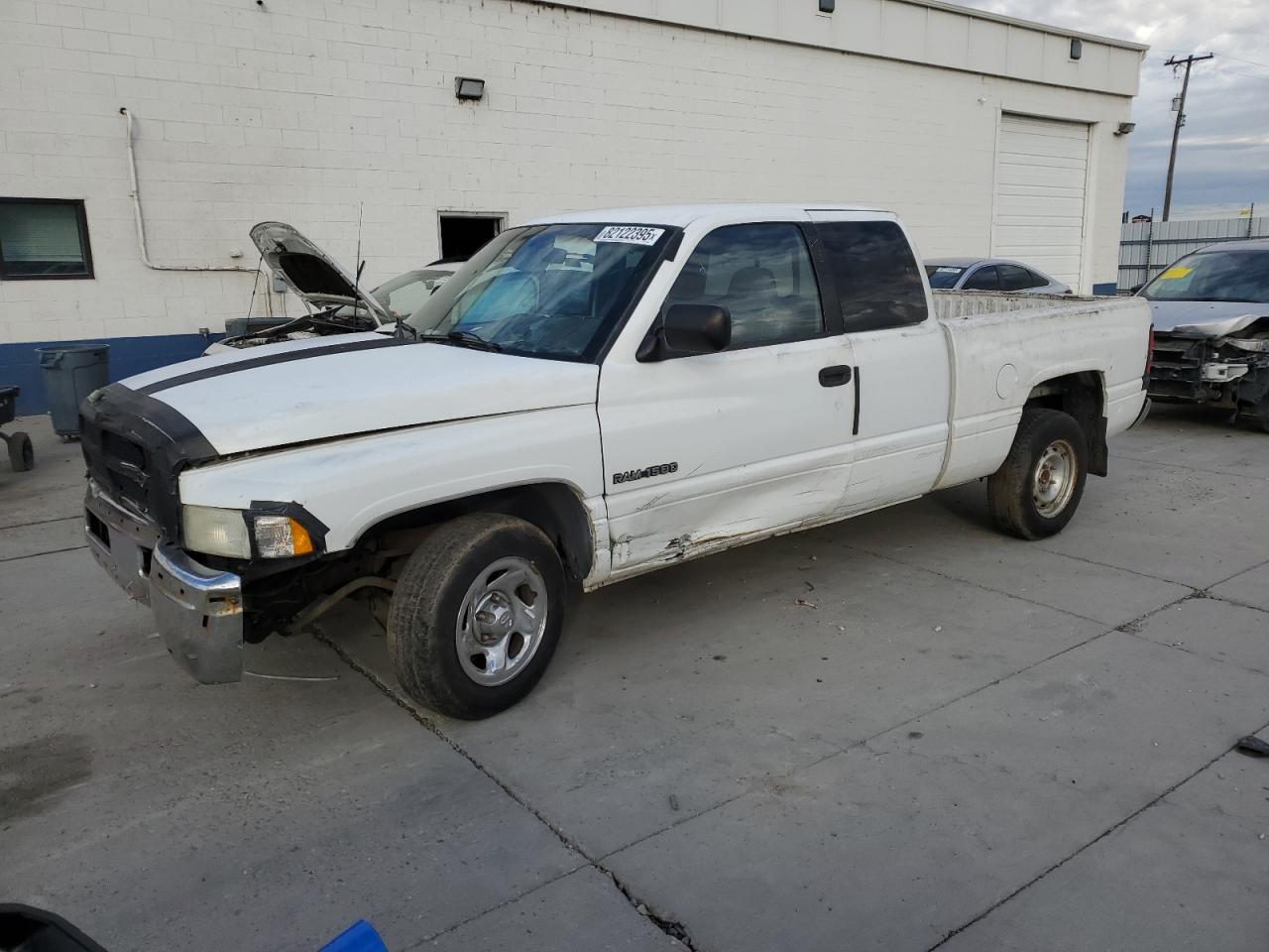 Vehicle photo