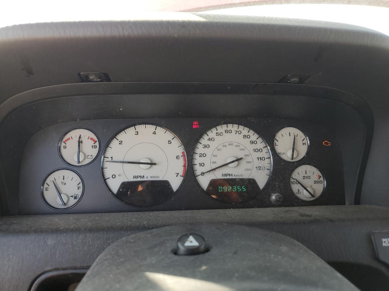 2002 Jeep Grand Cherokee Overland VIN: 1J8GW68J02C141531 Lot: 81875595