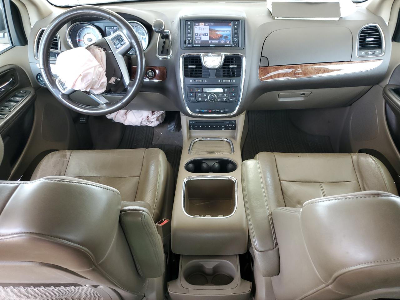 2011 Chrysler Town & Country Limited VIN: 2A4RR6DGXBR802727 Lot: 81489695