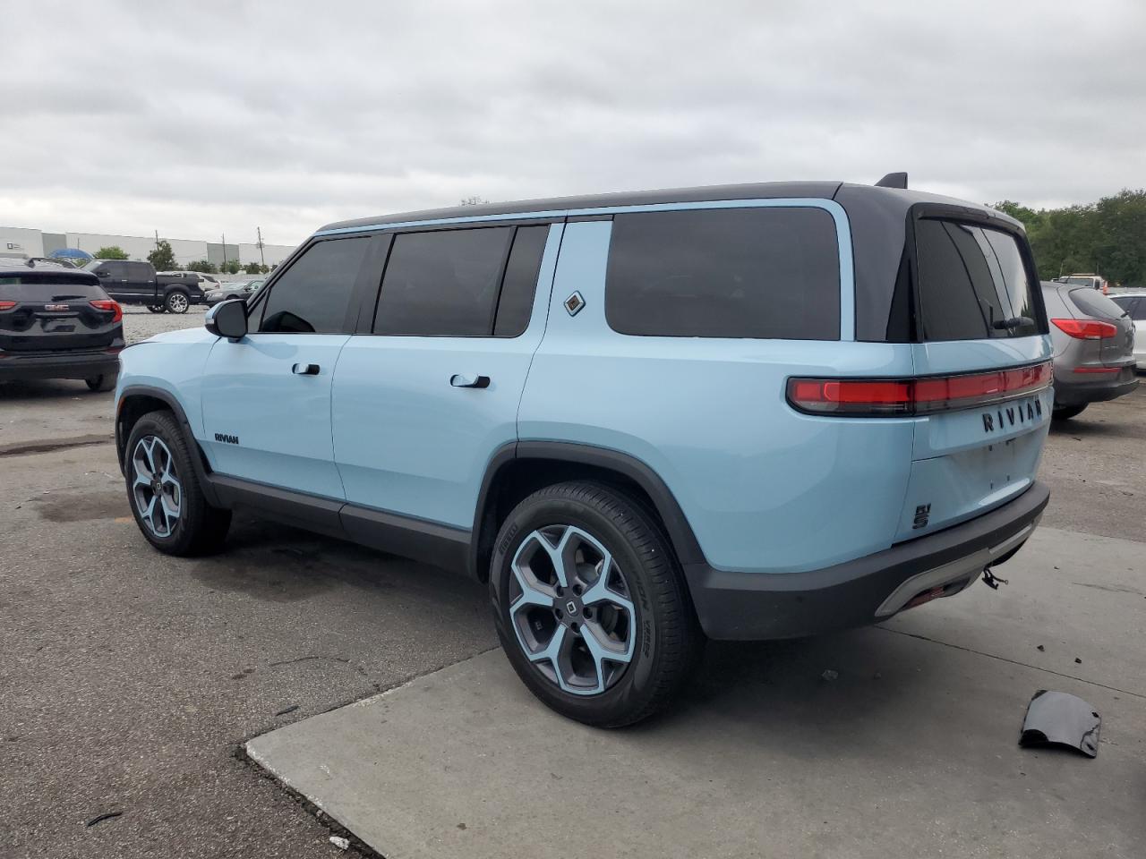 2024 Rivian R1S Adventure turquoise null electric 7PDSGBBA0RN044224 photo #3