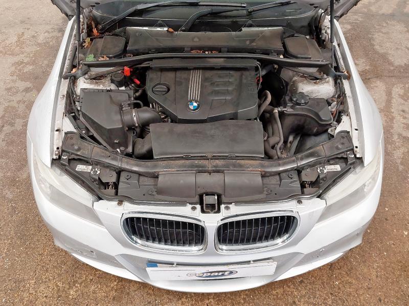 2011 BMW 318D M SPORT 