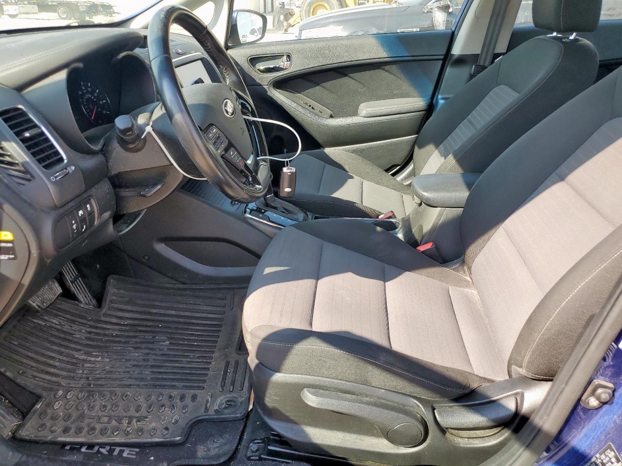 2017 Kia Forte Lx VIN: 3KPFL4A75HE040176 Lot: 80625535