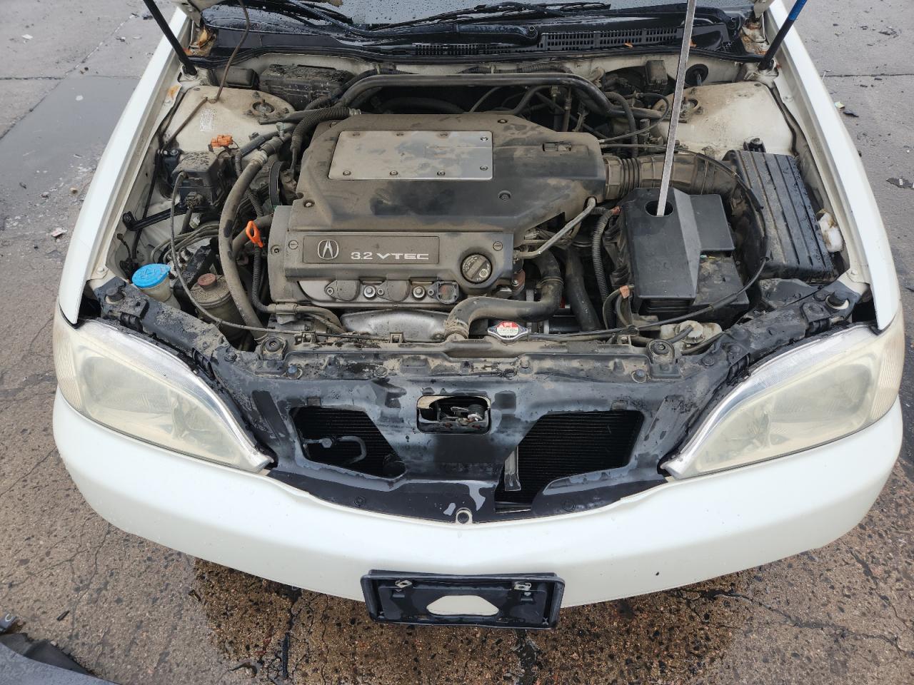 2000 Acura 3.2Tl VIN: 19UUA566XYA057952 Lot: 81610895