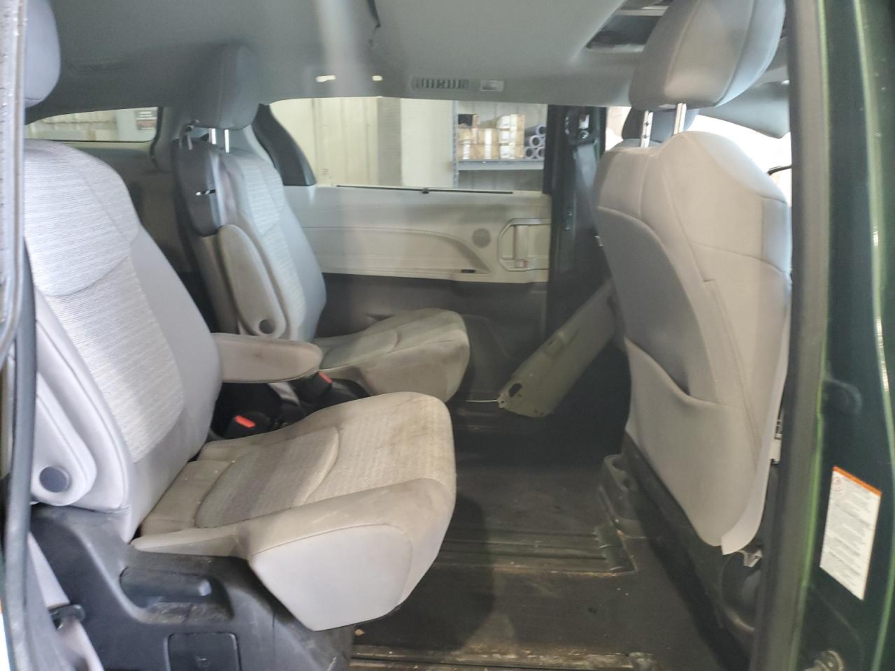 2022 Toyota Sienna Le VIN: 5TDBSKFC1NS070157 Lot: 82067005