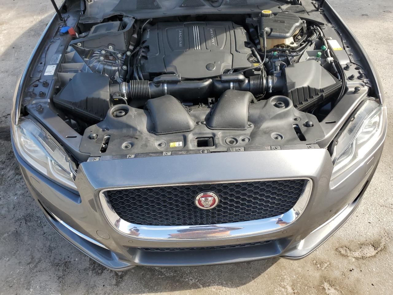 2016 Jaguar Xj VIN: SAJWA1C77G8V92676 Lot: 84358945