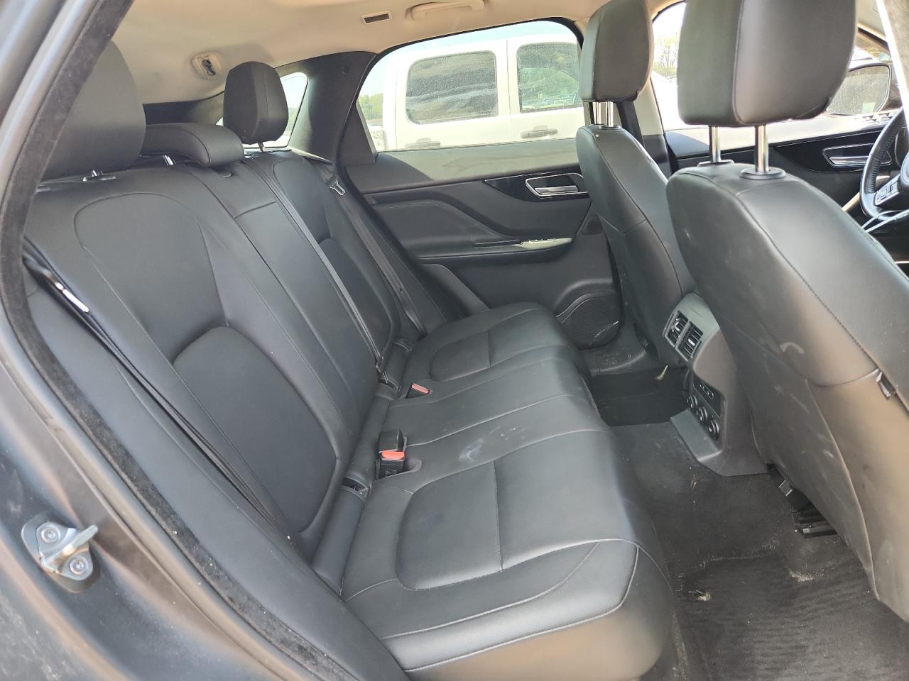 2017 Jaguar F-Pace Premium VIN: SADCJ2BV4HA097664 Lot: 84600975