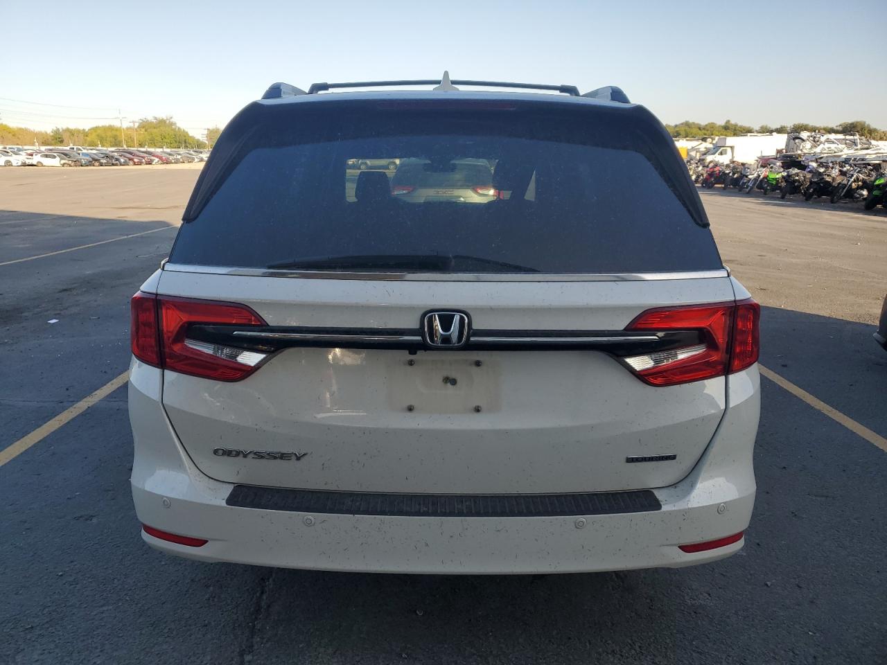 2022 Honda Odyssey Touring VIN: 5FNRL6H88NB000977 Lot: 81097455