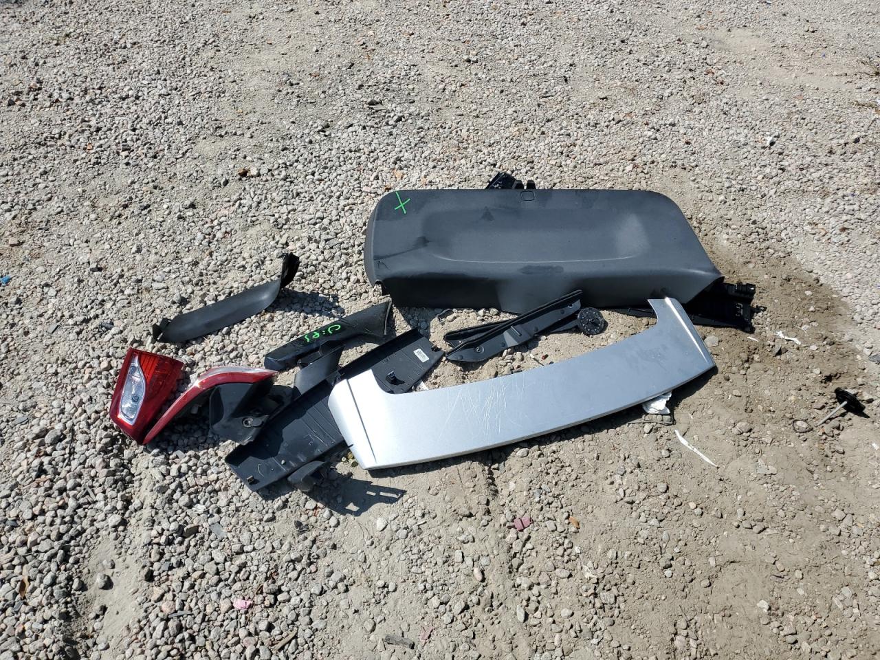 2020 Chevrolet Equinox Lt VIN: 2GNAXKEV2L6220355 Lot: 82084485