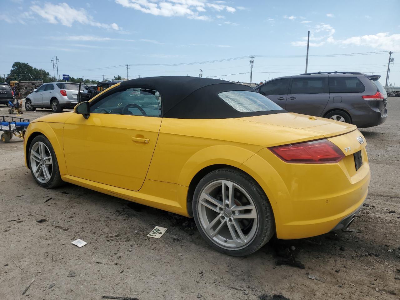 Фото: TRUT5CFV1H1013449