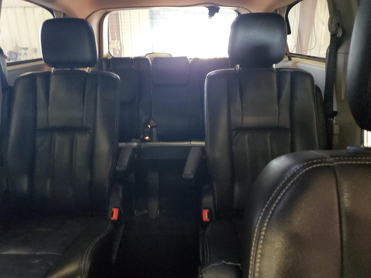 2013 Chrysler Town & Country Touring VIN: 2C4RC1BG9DR604382 Lot: 82155415