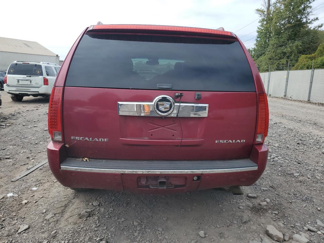 2008 Cadillac Escalade Luxury VIN: 1GYFK63828R194041 Lot: 82048995