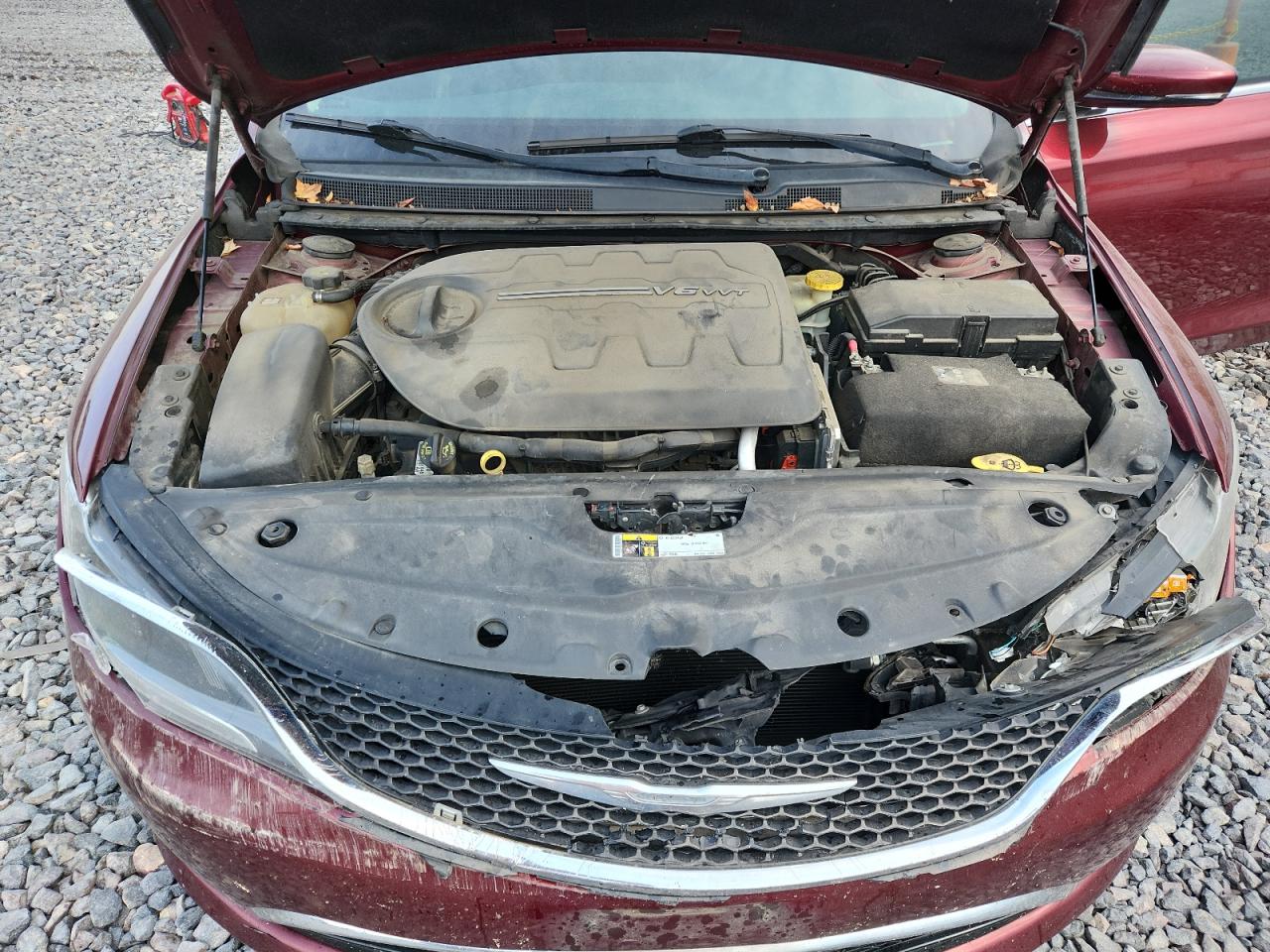 2015 Chrysler 200 C VIN: 1C3CCCCGXFN657693 Lot: 81585195