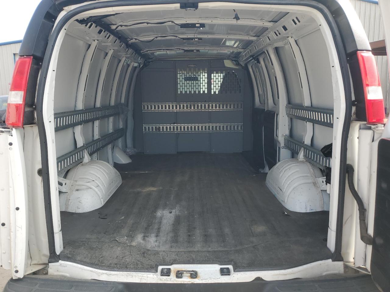 2021 Chevrolet Express G2500 VIN: 1GCWGAFP8M1261943 Lot: 86700735