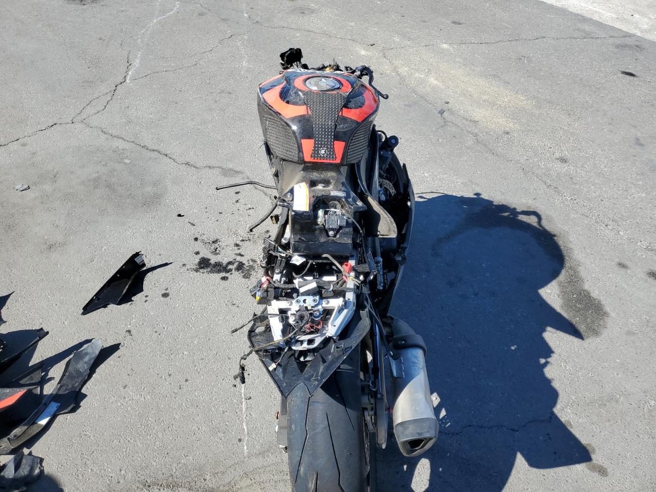 2026 Aprilia Rsv4 1100 Factory VIN: ZD4XPUB01TS000004 Lot: 80130565